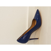 Salvatore Ferragamo Pumps/Peeptoes Lakleer in Blauw