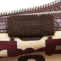 Gucci Umhängetasche aus Wildleder in Braun