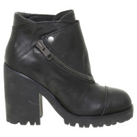 Ash Ankle boots in black