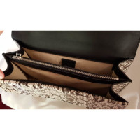 Gucci Dionysus Shoulder Bag aus Leder in Beige