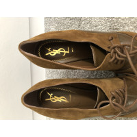 Yves Saint Laurent Chaussures à lacets en Daim