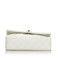 Chanel Flap Bag in Pelle in Bianco