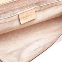 Gucci Handtasche aus Leder in Beige