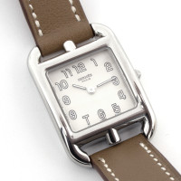 Hermès Armbanduhr aus Stahl in Taupe