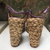 Yves Saint Laurent Sandals Leather in Violet