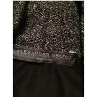 Alexander McQueen Kleid aus Jersey in Grau