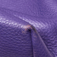 Prada Sac à bandoulière en Cuir en Violet