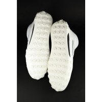Chanel Sneaker in Pelle verniciata in Bianco