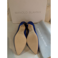 Manolo Blahnik Pumps/Peeptoes aus Seide in Blau