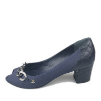 Chanel Pumps/Peeptoes Canvas in Blue