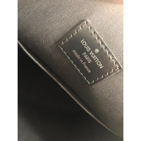 Louis Vuitton Shopper aus Leder in Schwarz