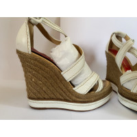 Paloma Barcelo Chaussures compensées en Cuir en Blanc