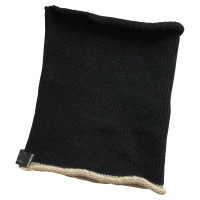 Kristina T Scarf/Shawl Wool in Black