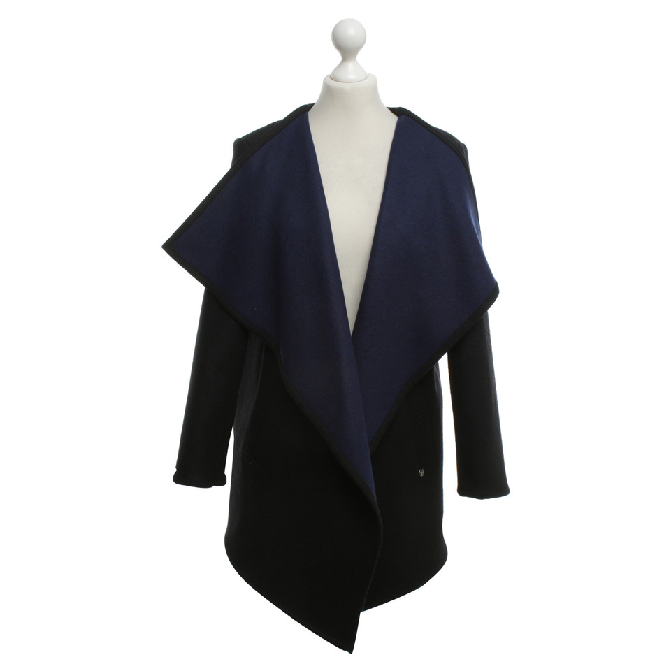 Rich & Royal Boxy vest zwart