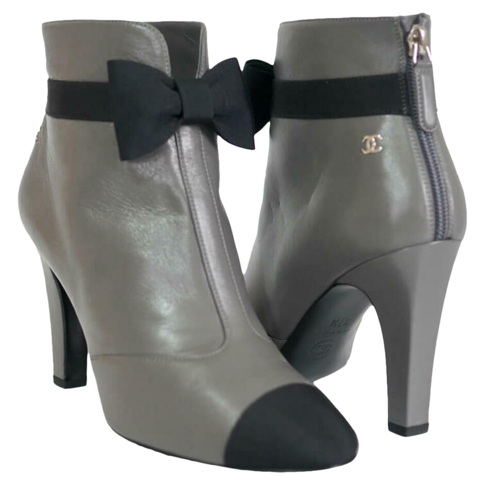 Chanel Ankle boots Leather in Grey