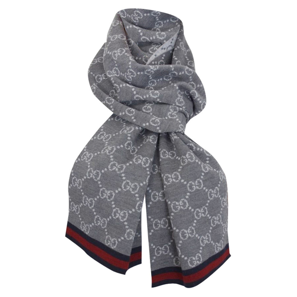 Gucci Knit scarf in grey