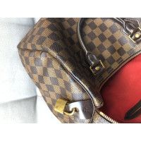 Louis Vuitton Handtas in Bruin