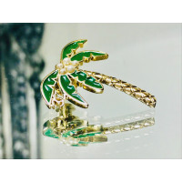 Chanel Brooch in Gold