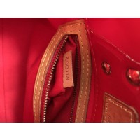 Louis Vuitton Sac fourre-tout en Cuir verni en Rouge