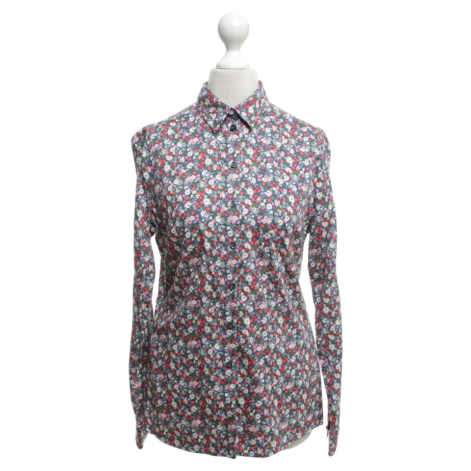 Barbour Blouse with a floral pattern