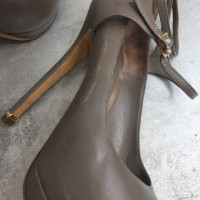Elie Saab Pumps/Peeptoes Leather in Grey