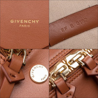 Givenchy Shoulder bag Leather in Brown