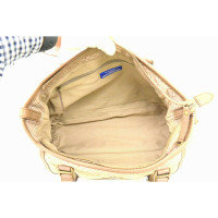 Burberry Handtasche aus Canvas in Braun