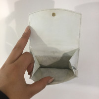 Chanel Täschchen/Portemonnaie aus Leder in Weiß