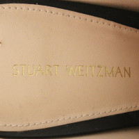 Stuart Weitzman Pumps/Peeptoes aus Leder in Schwarz