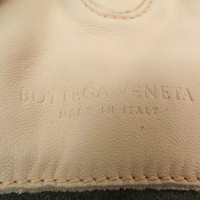 Bottega Veneta Umhängetasche aus Leder in Beige