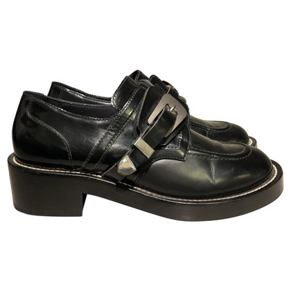 Balenciaga Chaussures à lacets en Cuir en Noir