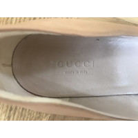 Gucci Slippers/Ballerina's Leer in Huidskleur