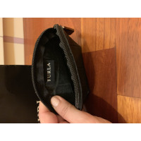 Furla Täschchen/Portemonnaie aus Leder in Schwarz