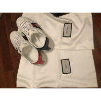 Gucci Sneakers aus Leder in Weiß