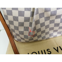 Louis Vuitton Siracusa in Pelle in Bianco