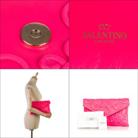 Valentino Garavani Clutch aus Leder in Rosa / Pink