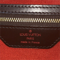 Louis Vuitton Nolita in Bruin