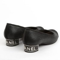 Chanel Slipper/Ballerinas aus Canvas in Schwarz