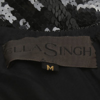 Ella Singh Costume noir