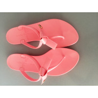 Louis Vuitton Slippers/Ballerina's in Roze