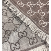 Gucci Scarf/Shawl Wool in Cream