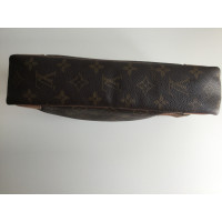 Louis Vuitton Clutch Bag Leather in Brown