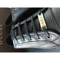 Gucci Sneakers aus Leder in Schwarz