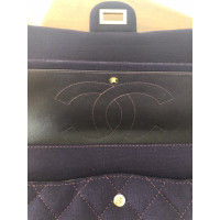 Chanel Flap Bag aus Jersey in Violett