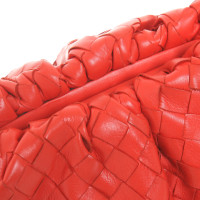 Bottega Veneta The Pouch Leather in Red