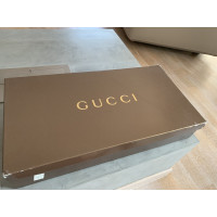 Gucci Stiefel aus Wildleder in Schwarz