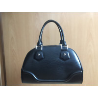 Louis Vuitton Montaigne en Cuir en Noir