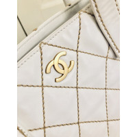Chanel Tote bag Leer in Wit