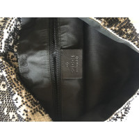 Gucci Handtasche aus Canvas in Grau