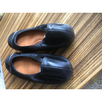 Lanvin Slippers/Ballerinas Leather in Black